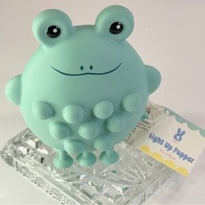 🆕 Light Up Frog Popper Silicone LED Sensory Fidget Toy